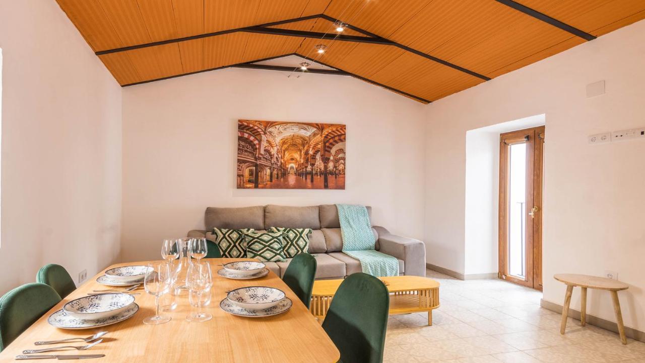 Apartamentos Miguel De Cervantes Centro Cordoba Luaran gambar