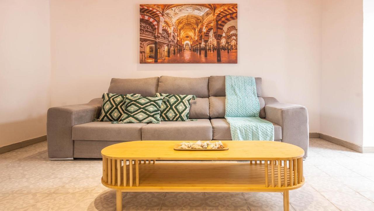 Apartamentos Miguel De Cervantes Centro Cordoba Luaran gambar