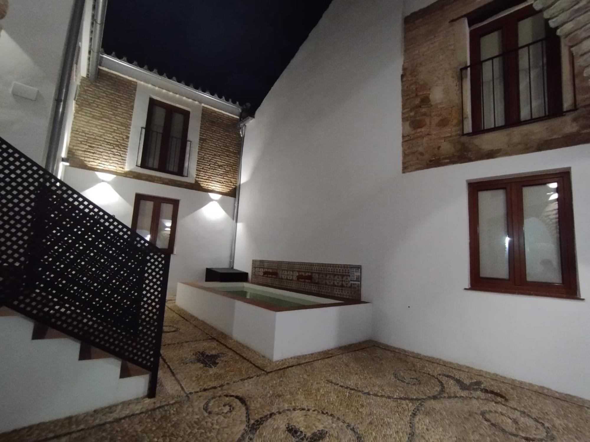Apartamentos Miguel De Cervantes Centro Cordoba Luaran gambar