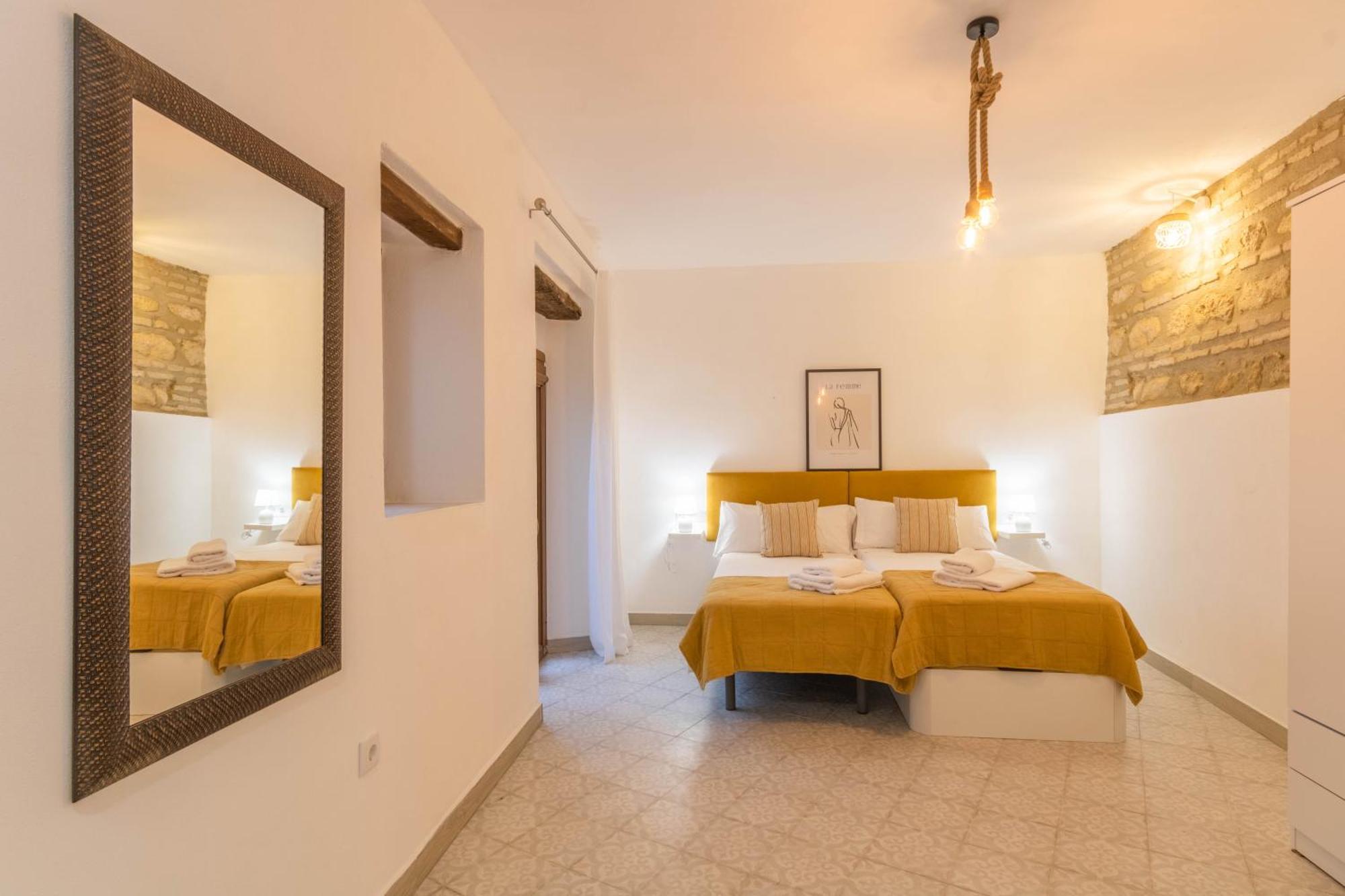 Apartamentos Miguel De Cervantes Centro Cordoba Luaran gambar